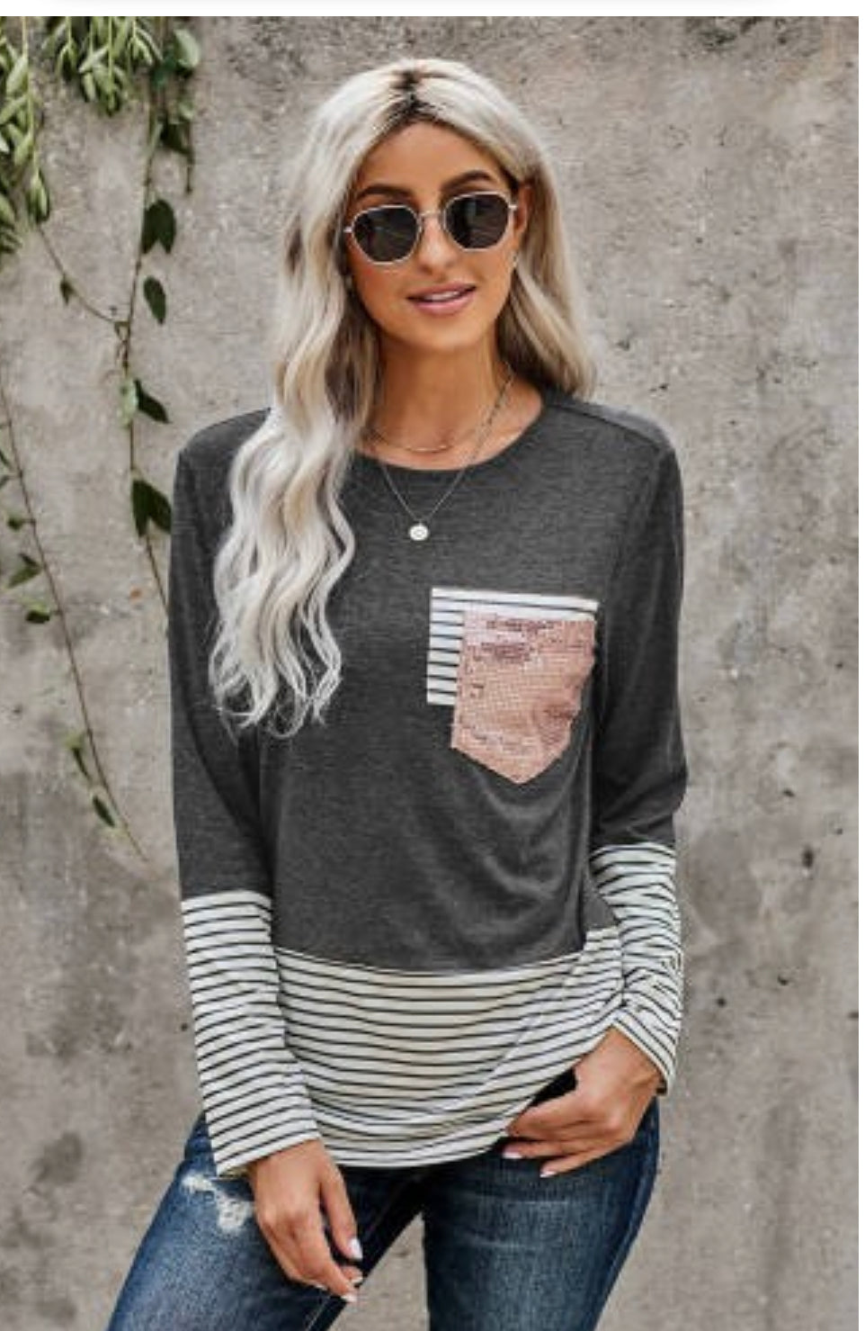 Grey striped sequins pocket