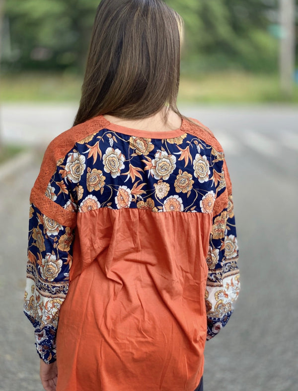 Long sleeve floral balloon sleeve top lace detail